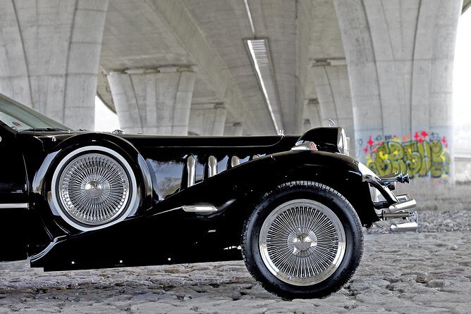 1 hour ride in vintage limousine - The Experience in Detail