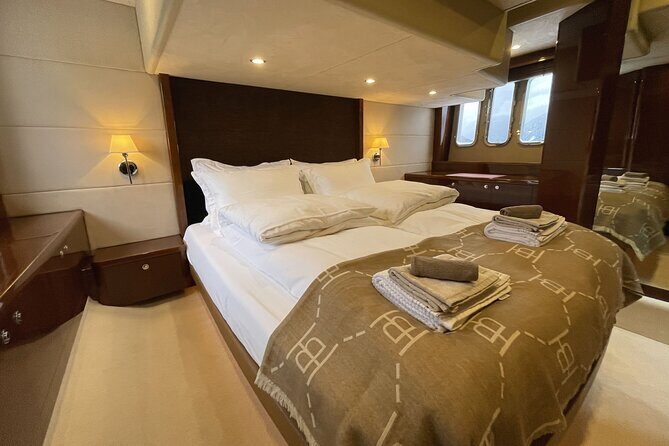 1 night Hardangerfjord Private Fjord-cruise - The Second Day: Glaciers, Waterfalls, and More Fjord Views