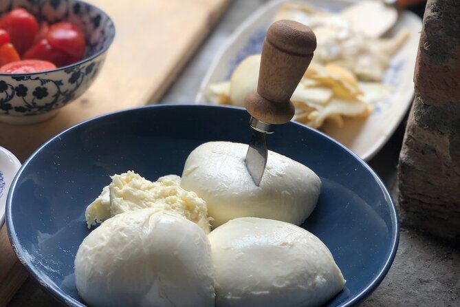 2-Hour Guided Family Pasta or Pizza Cooking Class in Acqui Terme - The Experience Itself: What to Expect