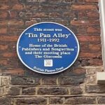 2 Hour Private Rock & Roll Tour London - An Inside Look at the 2-Hour Private Rock & Roll Tour