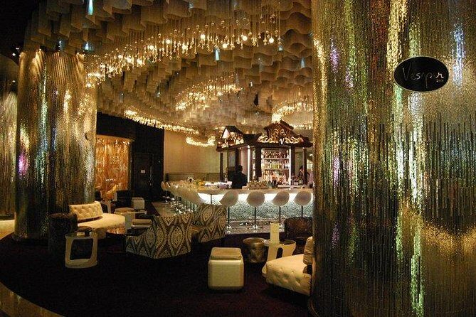 2-Hour Vegas Strip Walking Tour with Photos,Champagne & Vintage Vegas Goody Bags - The Photography and Champagne Experience