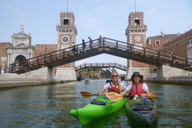 2 Hour Venice Canal Kayak Tour - Premium experience by day - Practical Details & Considerations