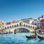 2-hour Venice Guided Walking Tour with Gondola ride - The Gondola Ride: A Scenic Highlight