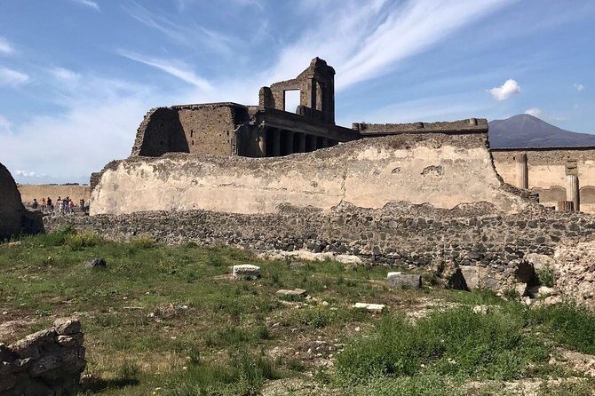 2 Hours Walking Tour in Pompeii with an Archaeologist - What’s Included and Whats Not