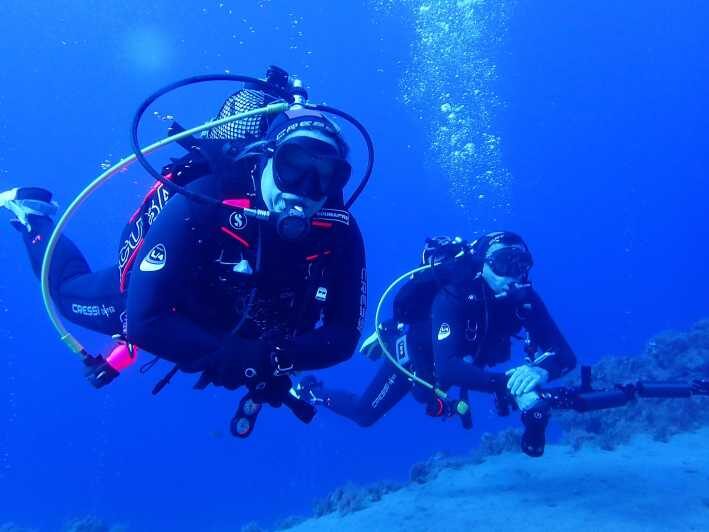 2 PRIVATE GUIDED DIVES - The Value of the Experience