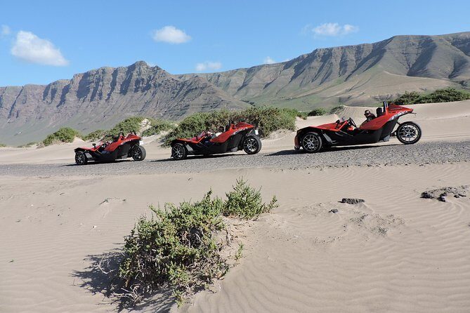 3 Hours Guided Tour with Polaris SLINGSHOT Around Lanzarote - The Highlights of the Route