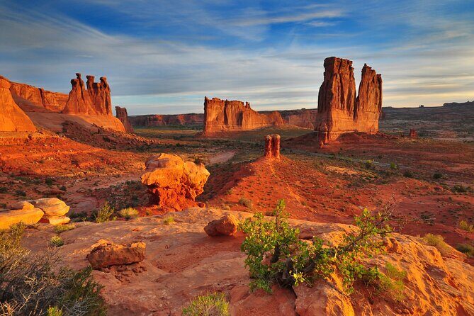 3-Hours Sunset Arches National Park Pavement Sights Tour - Considering the Price and Overall Value