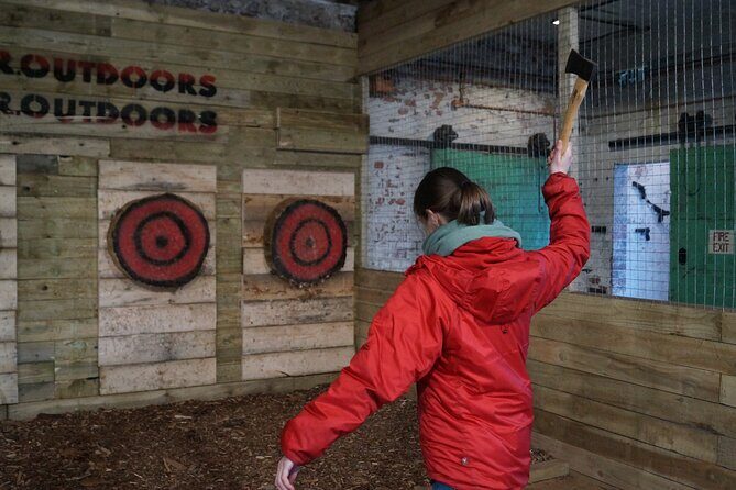 30 Minute Axe Throwing Experience in Llangollen - What to Expect from Your Axe Throwing Session