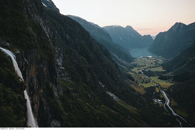 4 Hour Briksdal Glacier Tour in Briksdalsbreen Oldedalen - Who Should Consider This Tour?