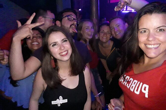 4-hour Guided Porto Pub Crawl with 6 drinks and VIP CLUBentry - Who Should Consider This Tour?