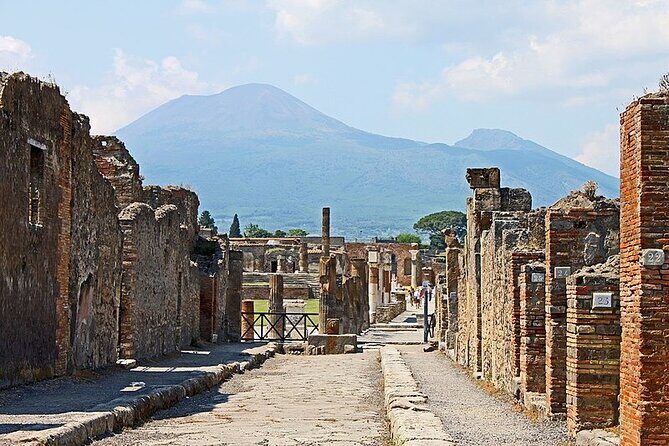 4 Hour Private Walking Tour in Pompeii with Villa Dei Misteri - The Sum Up