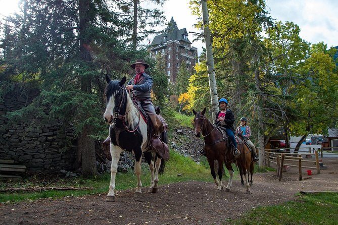 4 Hour Sulphur Mountain Horseback Ride - Guides and Safety