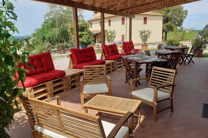 4 WINES TASTING in a Chianti Classico Farm (Visit/tour at the winery included) - Who Will Love This Tour?