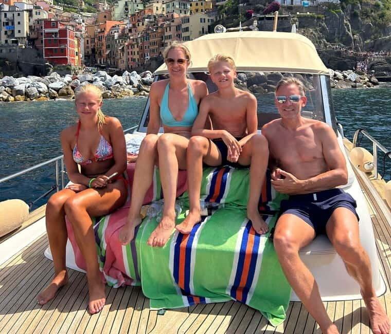 5 LANDS LUXURY BOAT TOUR - What Makes This Tour Special?