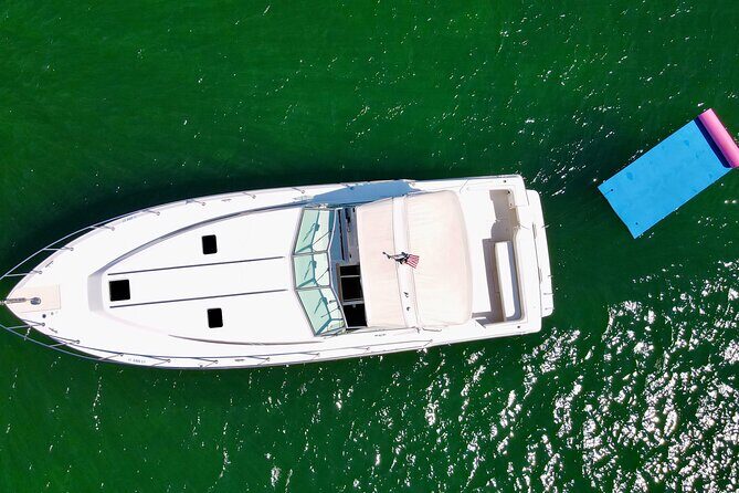 50ft Luxury Yacht Tour in Miami Beach Captain, Champagne & Party! - The Real Deal Based on Reviews