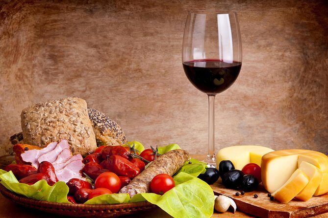 6 hours Private City Tour of Budapest With Winetasting and Danube evening cruise - Final Thoughts: Is This Tour Right for You?