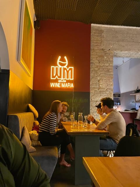 6-Tier Hungarian Wine Tasting at a Cozy Community Table - The Pairing and Snacks