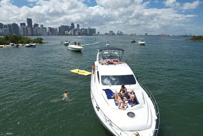 65ft Yacht Charter in Miami - The Value and Cost Breakdown