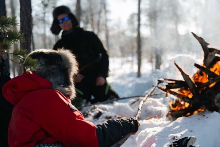 A day with reindeer herders in the wilderness - The reindeer herding experience