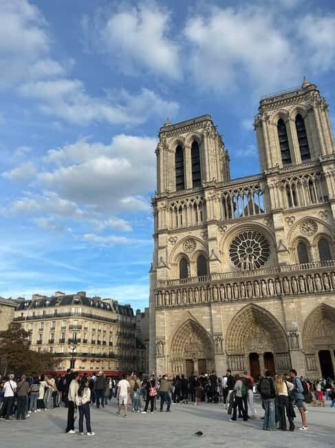 A Gentle Walk Through Île-de-la-Cité (Small-Group Tour) - Who Should Consider This Tour?