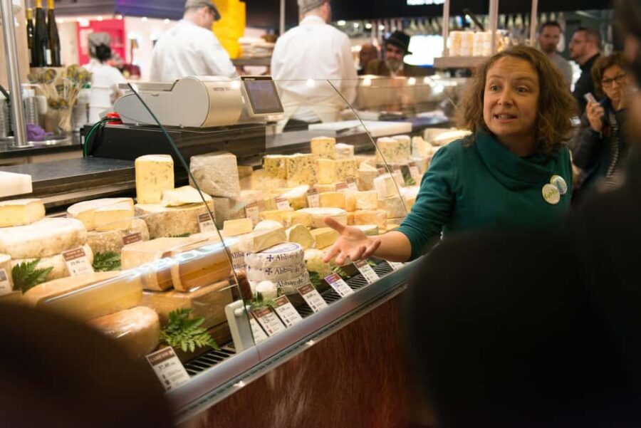 A gourmet and theatrical tour of Les Halles Paul Bocuse - The Itinerary Breakdown