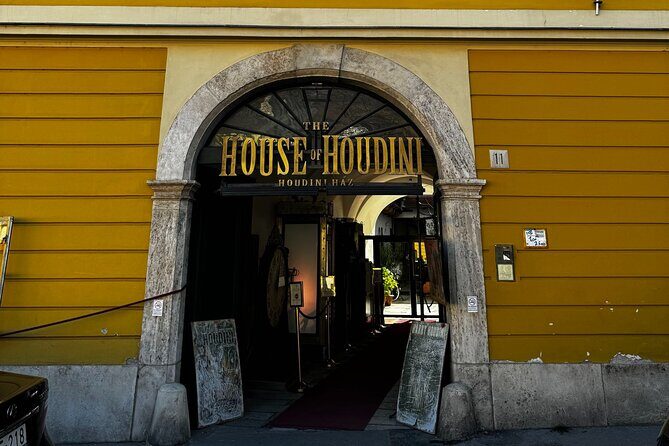 A Self-Guided Audio Tour of Budapests Castle District - Who Is This Tour Best Suited For?