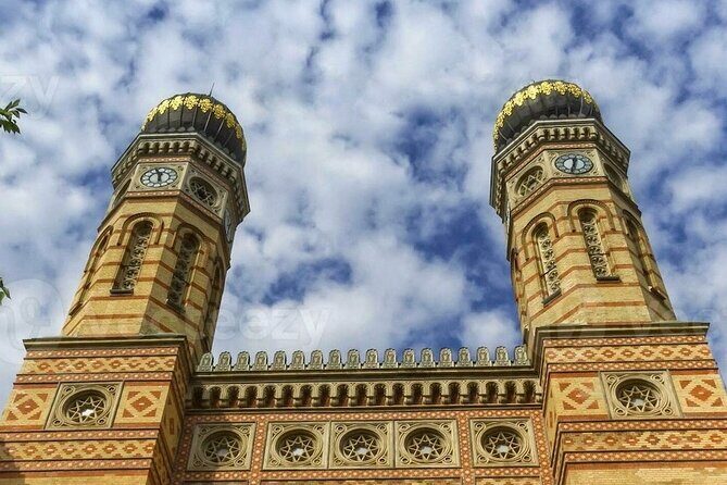 A Self-Guided Tour Through Budapest's Jewish Quarter - What’s Included and What to Expect