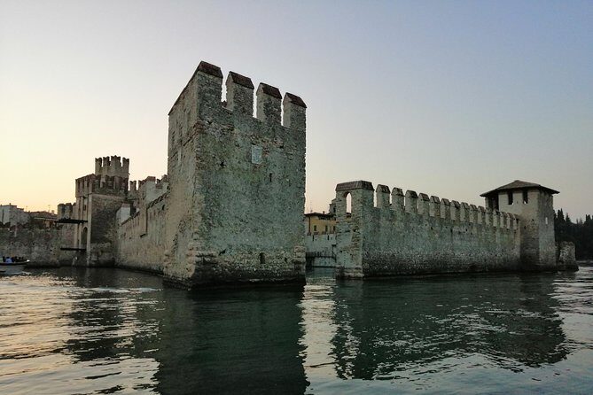 A walking tour and a mini-cruise in Sirmione - Who Will Love This Tour?