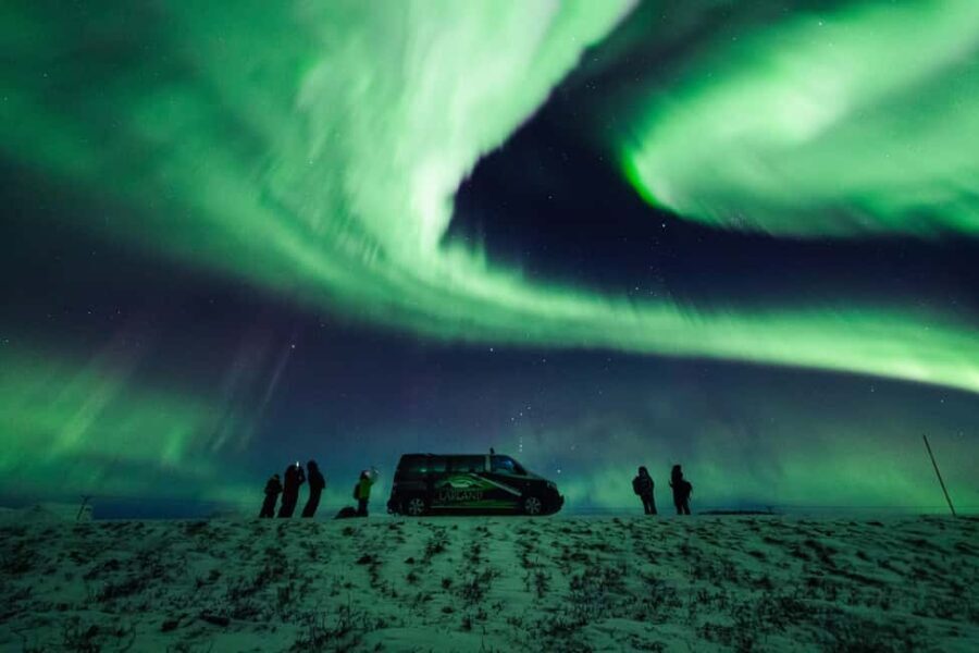 Abisko: Private Northern Lights Tour with Photos - How the Experience Is Valued