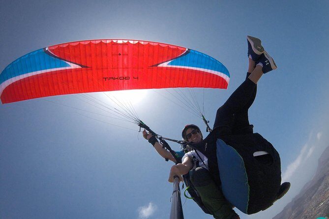 Acrobatic Paragliding Tandem Flight in Tenerife South - Who Is This Experience Best Suited For?