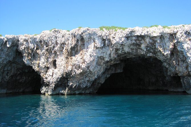 Adventurous Blue and Green Cave group tour - The Bottom Line