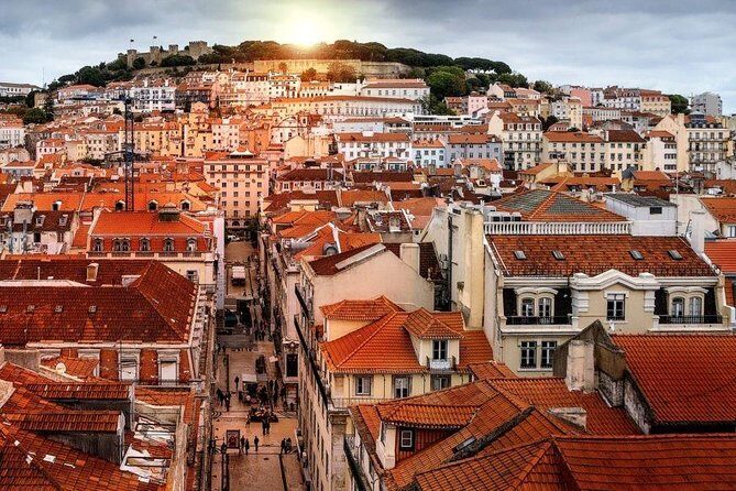 Airport Transfer: Lisbon to Lisbon Airport LIS in Luxury Van - Vehicle and Comfort