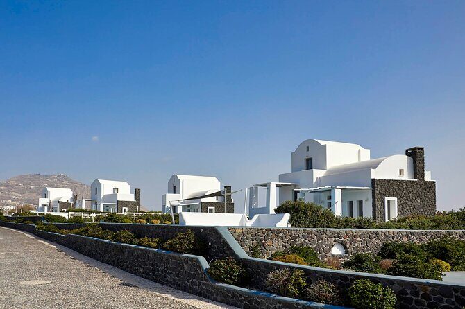 Akrotiri: Couples Massage with Dinner, Pool Access, wine, fruits - Price and Value: Is It Worth It?