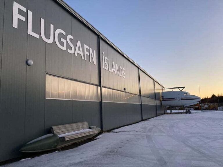 Akureyri: Icelandic Aviation Museum Admission Ticket - Practical Tips for Visiting