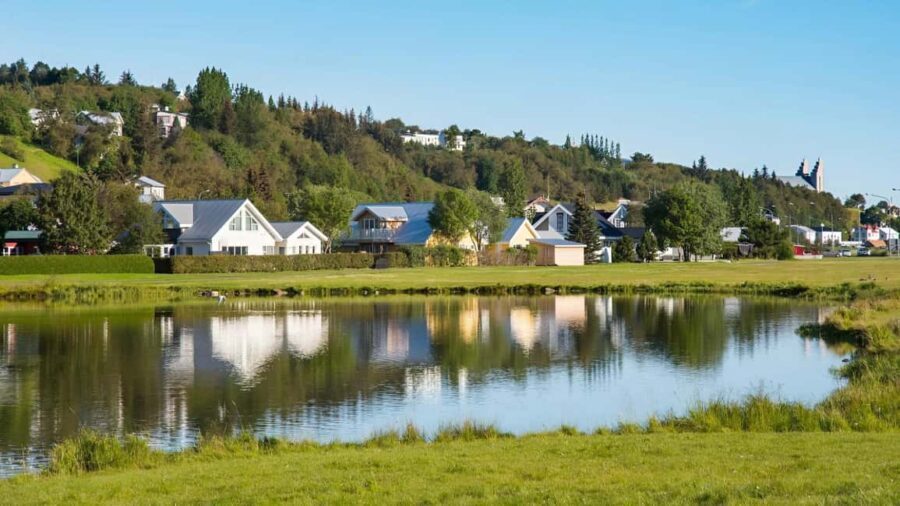 Akureyri Private Walking Tour - Why This Tour Works Well