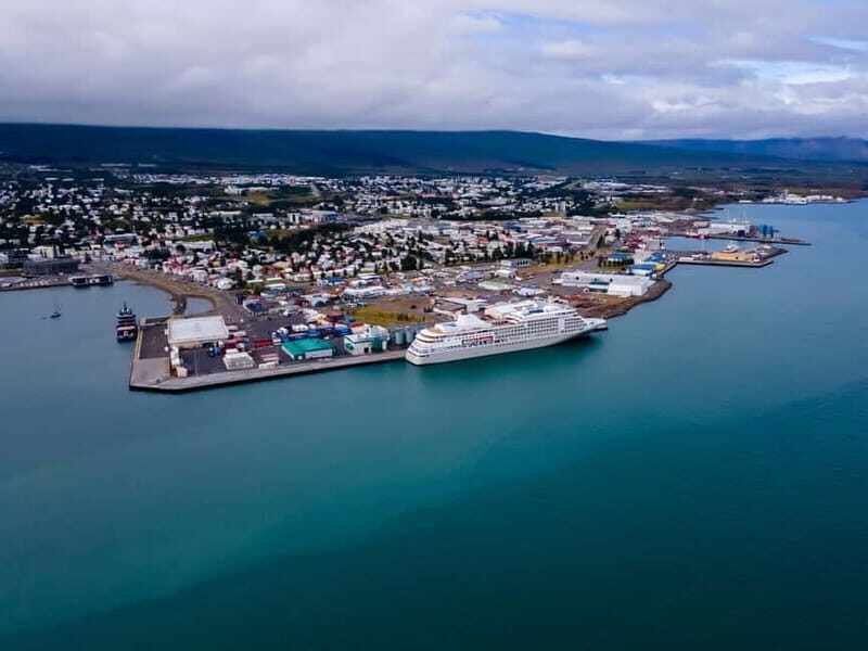 Akureyri: Whale Watching Shore Excursions - Location and Meeting Point