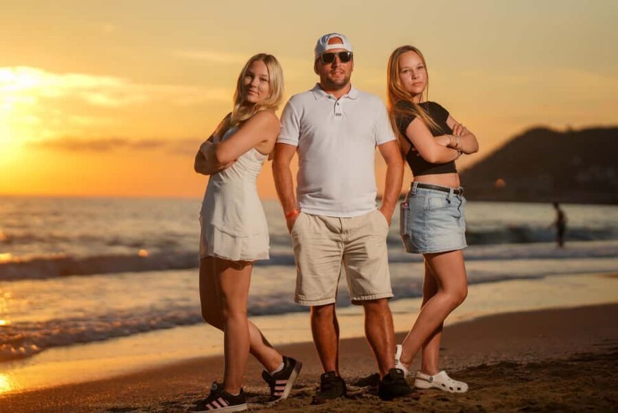 Alanya: Holiday Photo Shoot Families Couples Solo Travelers - Benefits and Possible Downsides