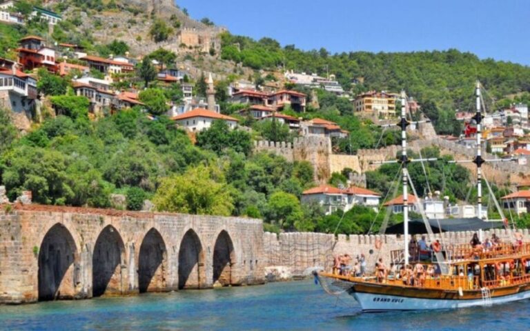 Alanya: Relax Boat Trip With Lunch & Swimming - What is the Alanya Relax Boat Trip?
