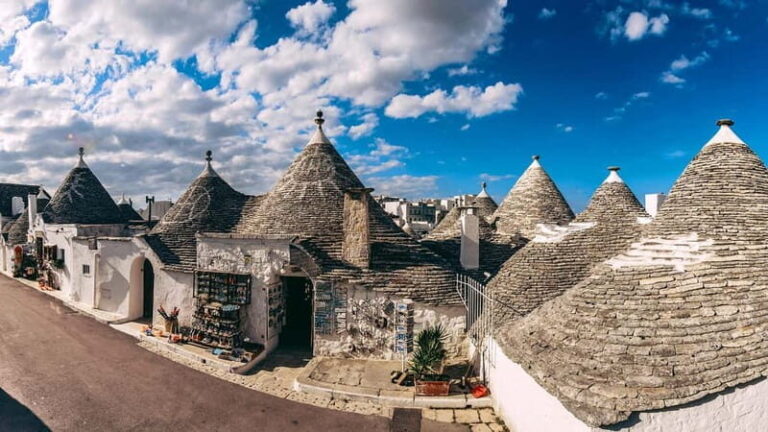 Alberobello: Tour guidato della città dei Trulli - Who Should Consider This Tour?