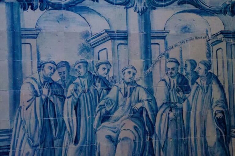 Alcobaça: Discover the Monastery with a Local Guide Tour - Key Points