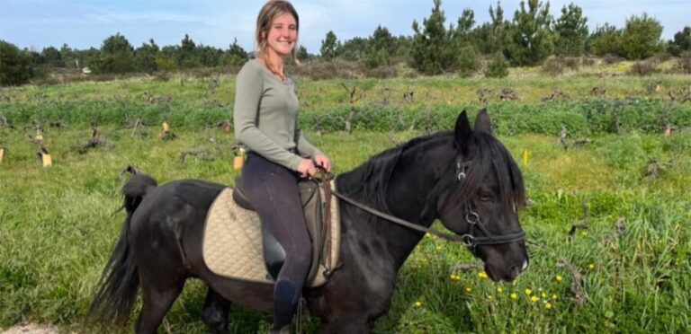 Algarve Horseriding tour in the countryside of Aljezur Rogil - FAQ