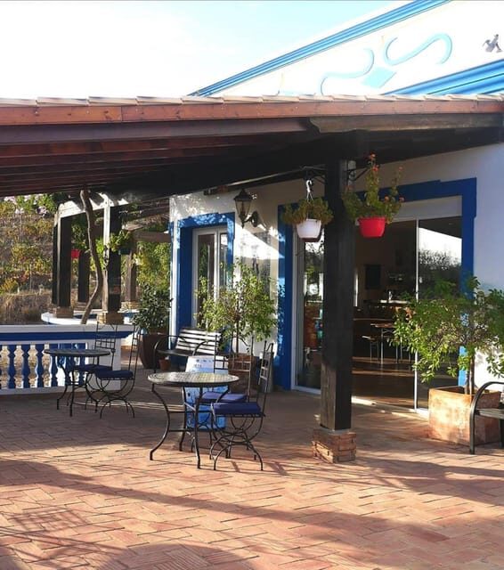 Algarve Wine Tour of two estates guided by wine expert - What Makes This Tour Stand Out?