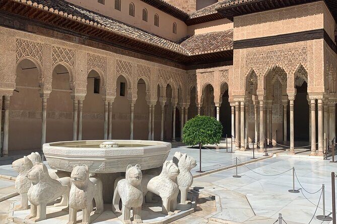 Alhambra: complete guided tour with Nasrid Palaces tickets - The Itinerary Breakdown