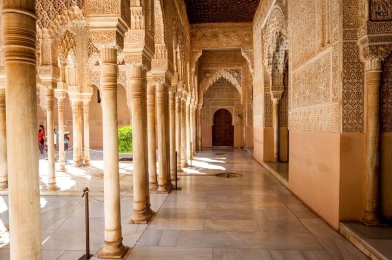Alhambra & Generalife Tour including Transport & Admission - Who Would Love This Tour?