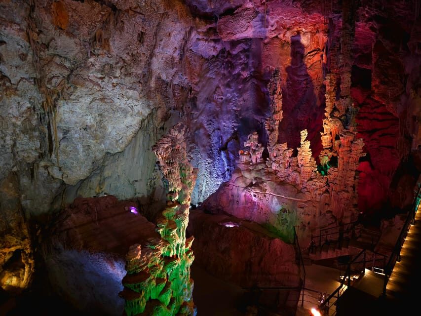 Alicante: Explore the Canelobre Caves and the Charm of Busot - The Town of Busot and Its Highlights
