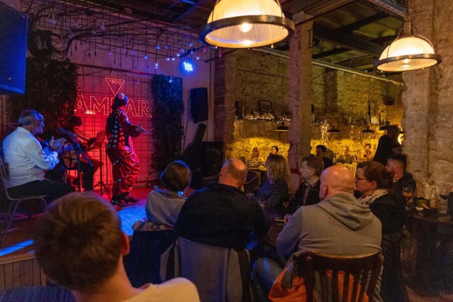Alicante: Fusion Flamenco Show and Gastronomy at Blacky Bar - Who Is This Experience Best For?