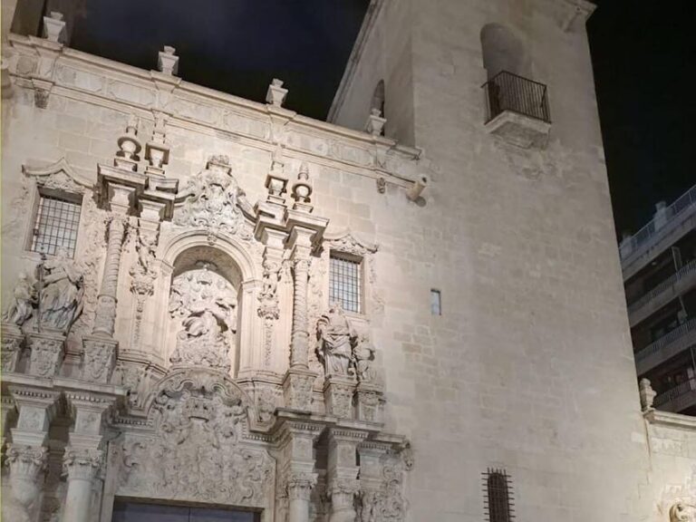 Alicante: Night Walking Tour - Practicalities and What to Expect