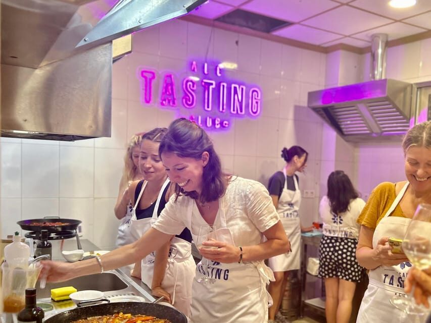 Alicante Paella Cooking Class, Tapas, Drinks and Market - Who Will Love This Tour?