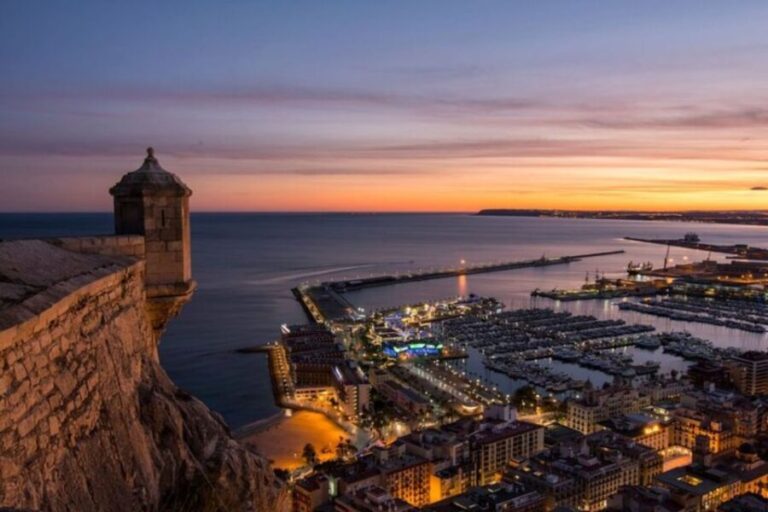 Alicante: Private Custom Walking Tour - What to Expect During the Tour