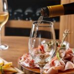 Alicante: Winery tour with a local guide. A tasting of 3 wines is included. - The Tasting Experience